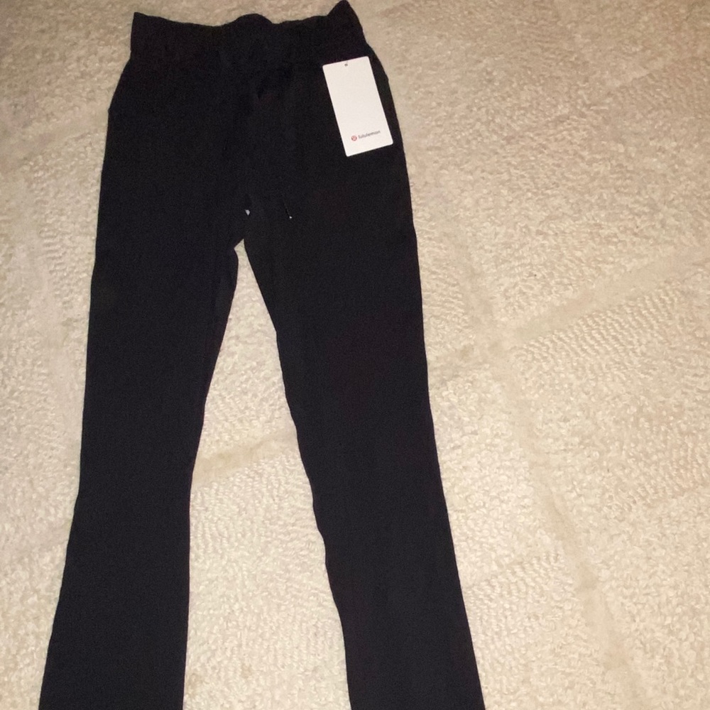 ON THE FLY PANTS